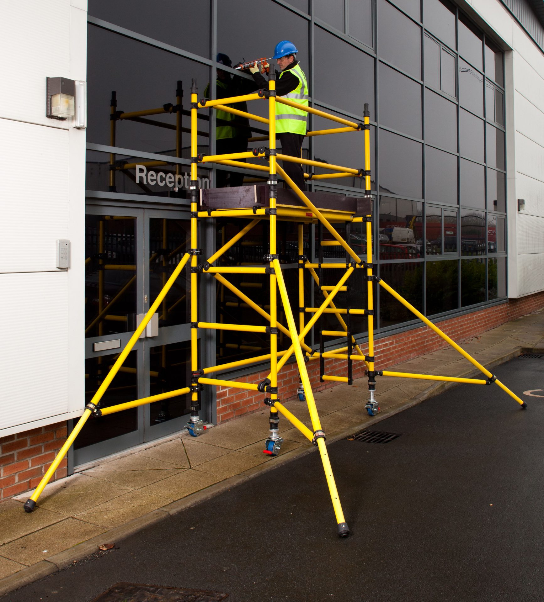Tower Scaffold Zig Zag Access